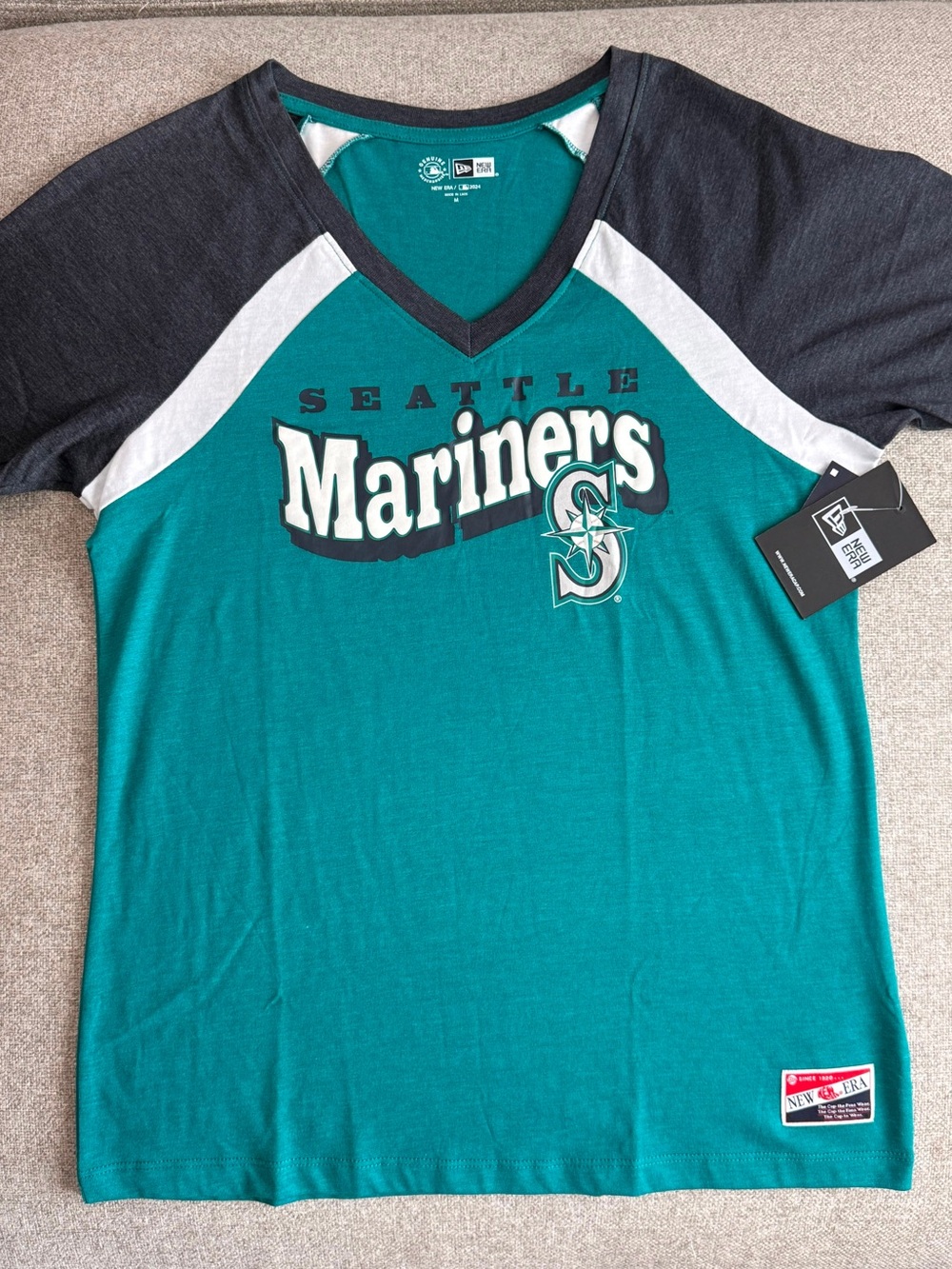 New Era MLB Seattle Mariners V-Neck Tee - Teal/Black/White